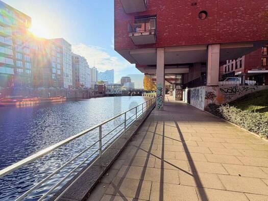 Wohnung zur Miete 2.200 € 2 Zimmer 74 m² 1. Geschoss Neustadt Hamburg 20459