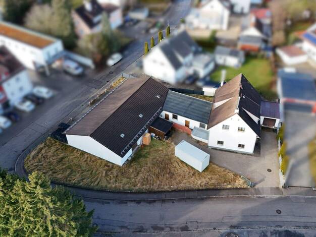 Haus zum Kauf 7 Zimmer 127,9 m² 1.268 m² Grundstück Kaufbeuren-Neugablonz Kaufbeuren 87600