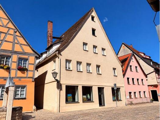 Mehrfamilienhaus zum Kauf als Kapitalanlage geeignet 265.000 € 12,5 Zimmer 242 m² 212 m² Grundstück Weißenburg Weißenburg i. Bay. 91781