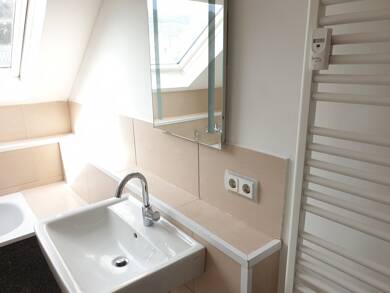 Wohnung zur Miete 485 € 3,5 Zimmer 71 m² Dachgeschoss, 3. Geschoss Vohwinkel Wuppertal 42329