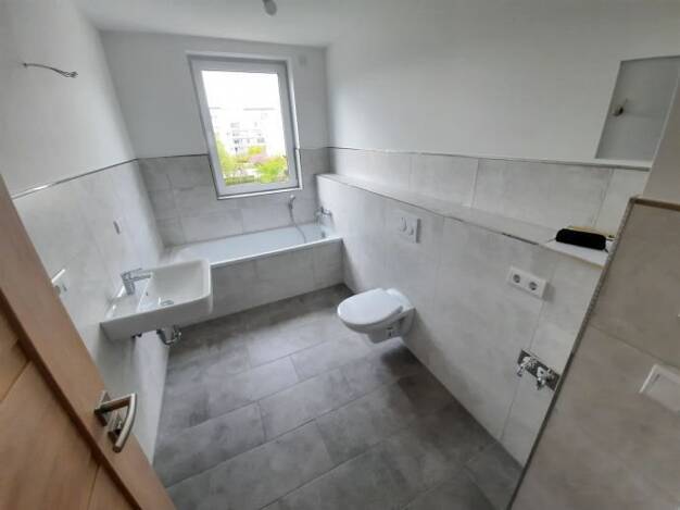 Wohnung zur Miete 1.025 € 2 Zimmer 85,6 m² 2. Geschoss frei ab sofort Leipziger Str. 105a Böhlitz-Ehrenberg Leipzig 04178