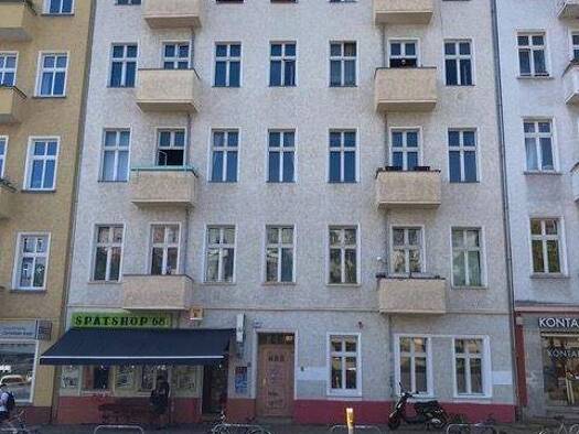 Wohnung zur Miete 900 € 2 Zimmer 45,6 m² EG frei ab sofort Petersburger Str. 68 Friedrichshain Berlin 10249