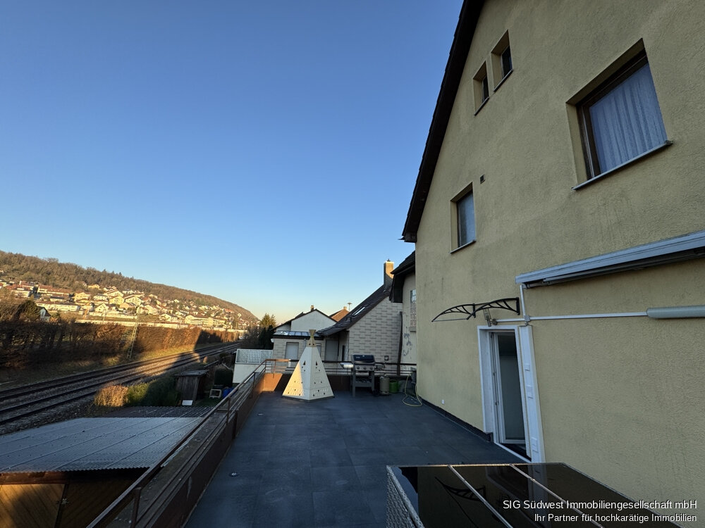 Terrassenwohnung zum Kauf 299.000 € 3 Zimmer 98 m²<br/>Wohnfläche 2.<br/>Geschoss Eutingen - Stadtviertel 152 Pforzheim / Eutingen an der Enz 75181