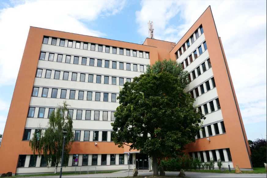 Bürogebäude zur Miete 11,80 € 670 m²<br/>Bürofläche Wien 1210