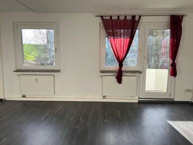 Wohnung zum Kauf 38.000 € 2 Zimmer 50,8 m² 2. Geschoss Schulstraße 22 Thurm Mülsen 08132