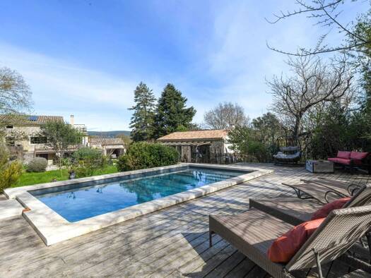 Einfamilienhaus zum Kauf 1.090.000 € 13 Zimmer 338 m² 2.807 m² Grundstück UZES 30700
