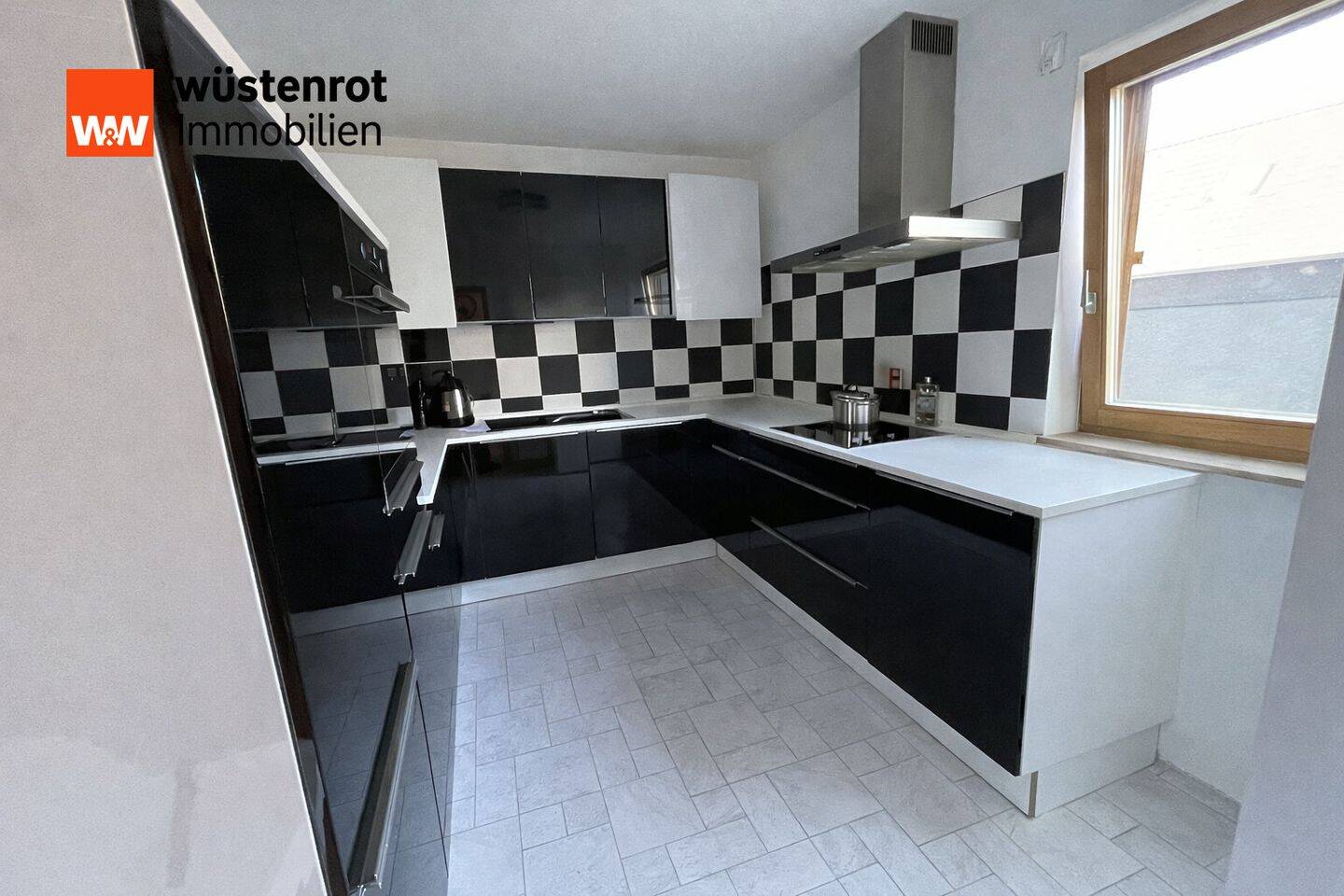 Immobilie in Emtmannsberg - Großzügige Doppelhaushälfte mit Einliegerwohnung im Untergeschoß und Garage Nähe Bayreuth - Bild 3