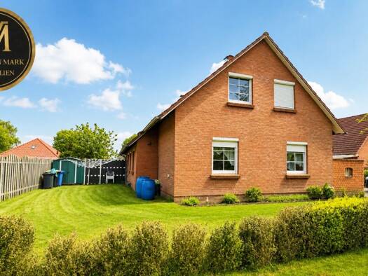 Mehrfamilienhaus zum Kauf 239.000 € 10 Zimmer 187 m² 712 m² Grundstück Berumbur 26524