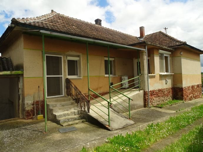 Einfamilienhaus zum Kauf 65.000 € 3 Zimmer 90 m²<br/>Wohnfläche 3.000 m²<br/>Grundstück Komitat Zala