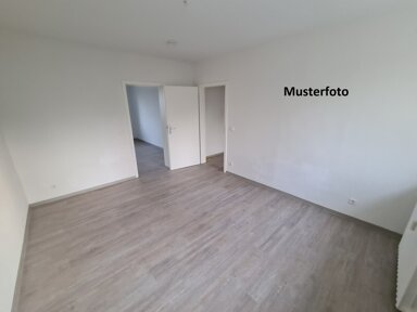 Wohnung zur Miete 488 € 2 Zimmer 45,2 m² 1. Geschoss frei ab 25.01.2025 Holbeinstr. 11 Weitmar - Mitte Bochum 44795