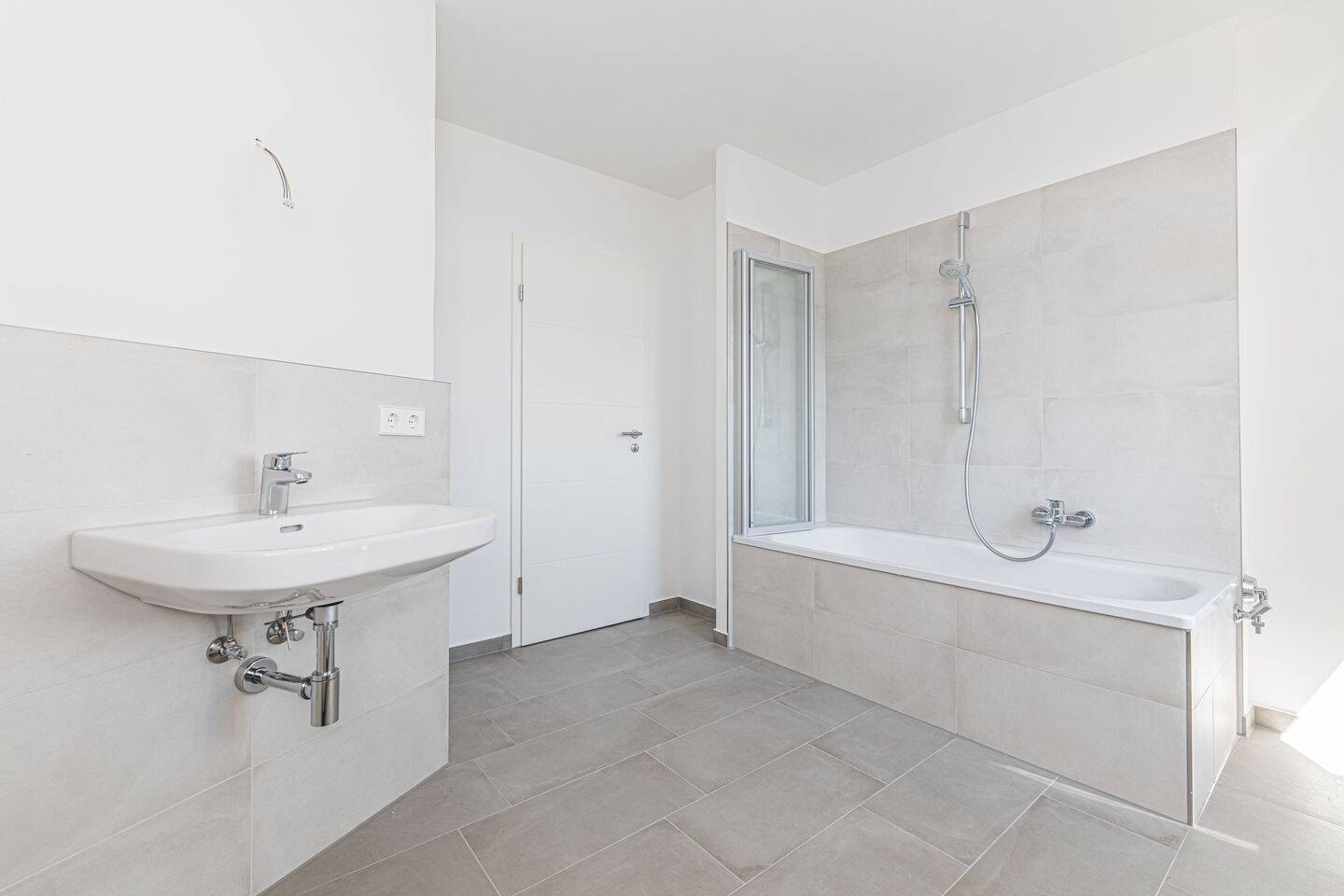 Frisch sanierte 2-Zimmer-Altbauwohnung mit Balkon - perfekt für Paare – Volbedingstraße 23, 4357 Leipzig – Vorschaubild 6