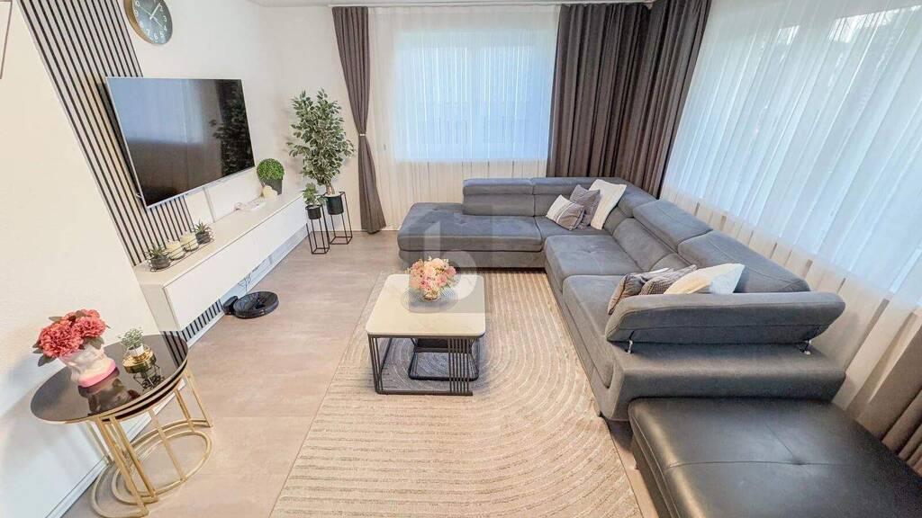 Mehrfamilienhaus zum Kauf 9 Zimmer 218 m² 644 m² Grundstück Feldkirch 6800