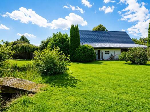 Bauernhaus zum Kauf 319.000 € 4 Zimmer 120 m² 3.600 m² Grundstück frei ab sofort Bahrdorf 32 Belum Belum 21785