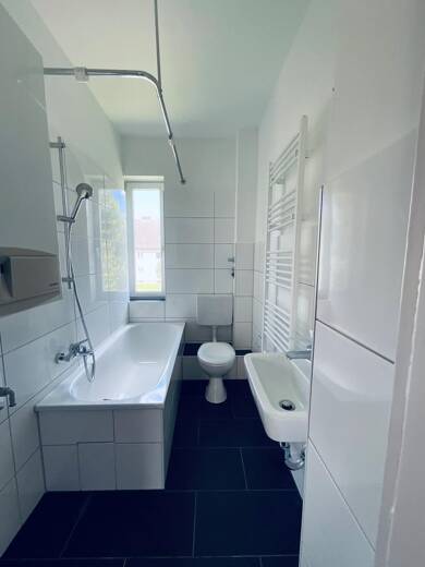 Wohnung zur Miete 439 € 3 Zimmer 63,5 m² 1. Geschoss Salzastraße 74 Fedderwardergroden Wilhelmshaven 26388