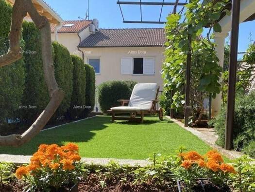 Einfamilienhaus zum Kauf - Erstbezug 690.000 € 5 Zimmer 212 m² 700 m² Grundstück Pula 52100