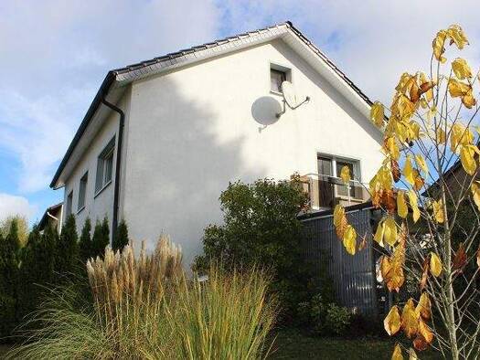 Haus zum Kauf 379.000 € 8 Zimmer 166 m² 738 m² Grundstück frei ab 01.01.2026 Spenge 32139