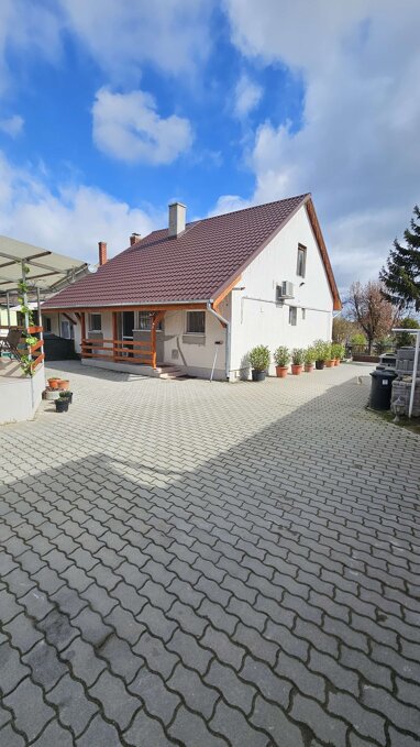 Einfamilienhaus zum Kauf 153.000 € 4 Zimmer 100 m² 538 m² Grundstück frei ab sofort Siófok 8600