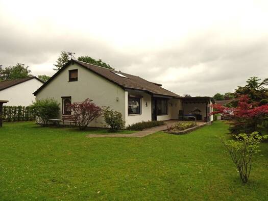 Bungalow zum Kauf 284.000 € 3 Zimmer 97 m² 668 m² Grundstück Sandhausen Osterholz-Scharmbeck 27711