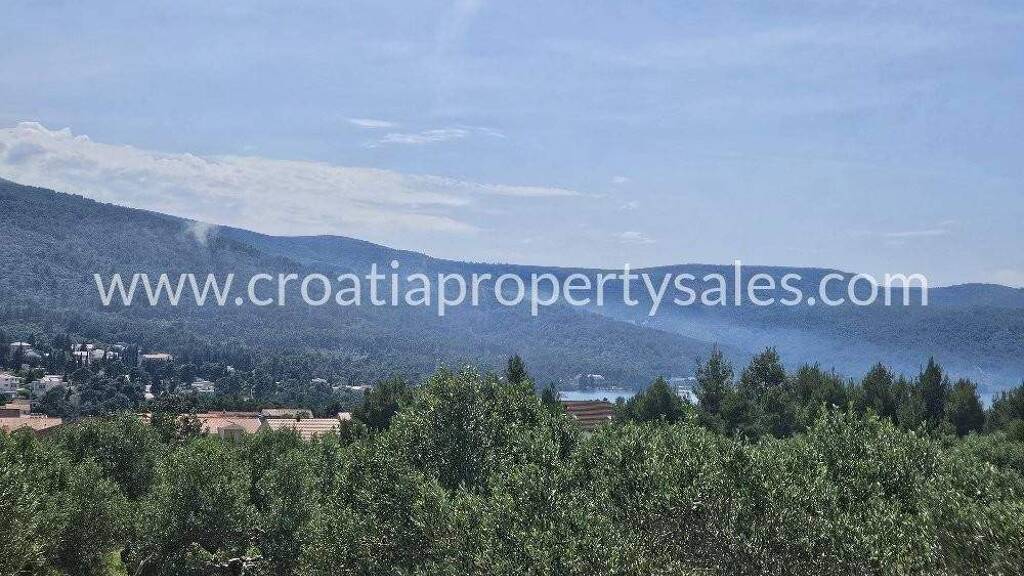 Land-/Forstwirtschaft zum Kauf 265.000 € Hvar