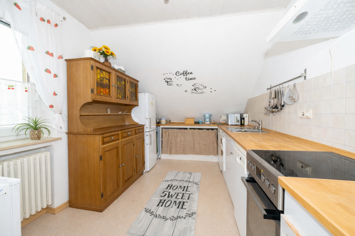 Immobilie in Bad Neustadt an der Saale - Kapitalanlage mit Substanz: voll vermietetes Mehrfamilienhaus in begehrter Wohnlage - Bild 2