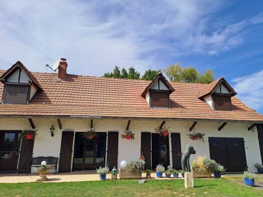 Einfamilienhaus zum Kauf 650.000 € 6 Zimmer 350 m² 3.145 m² Grundstück Bouhans 71330