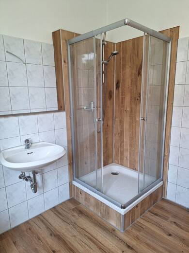 Wohnung zur Miete 240 € 2 Zimmer 37 m² 2. Geschoss frei ab sofort Katharinenstraße 7 Reichenbach Reichenbach 08468