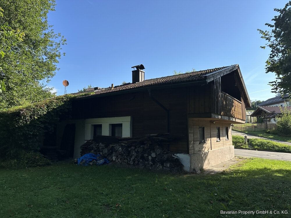 Einfamilienhaus zum Kauf 145.000 € 6 Zimmer 100 m²<br/>Wohnfläche 486 m²<br/>Grundstück Loitzendorf Loitzendorf 94359