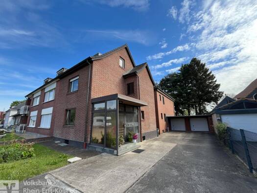 Mehrfamilienhaus zum Kauf 525.000 € 4 Zimmer 205,2 m² 1.740 m² Grundstück Gleuel Hürth 50354