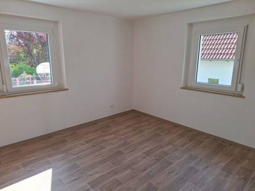 Wohnung zur Miete 1.000 € 3 Zimmer 75 m² Geschoss EG/2 frei ab sofort Heilsbronn 91560
