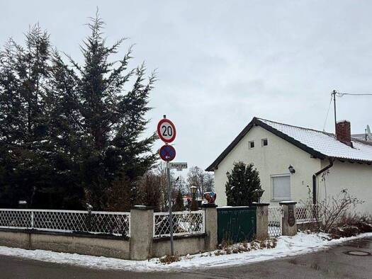 Bungalow zum Kauf 849.000 € 4 Zimmer 100 m² 352 m² Grundstück frei ab sofort Garching Garching bei München 85748