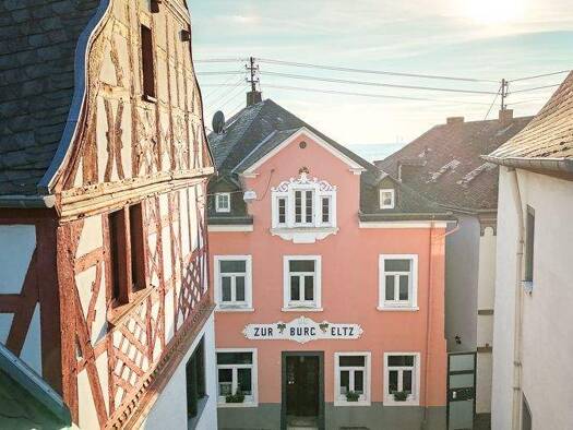 Einfamilienhaus zum Kauf 369.000 € 7 Zimmer 200 m² 161 m² Grundstück Münstermaifeld 56294