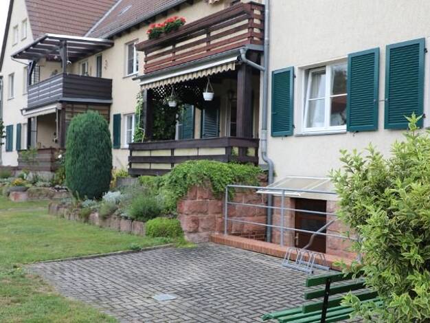Terrassenwohnung zur Miete 736 € 4 Zimmer 98,3 m² Rochlitz Rochlitz 09306