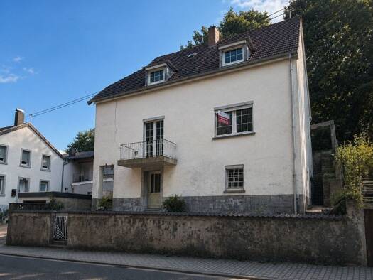 Einfamilienhaus zum Kauf 79.000 € 5 Zimmer 145 m² 693 m² Grundstück Beckingen 66701