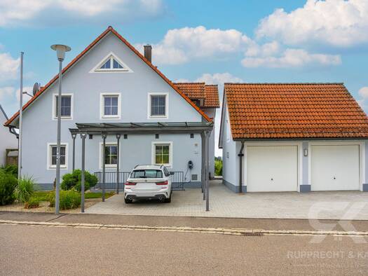 Mehrfamilienhaus zum Kauf provisionsfrei 599.000 € 8 Zimmer 285 m² 1.028 m² Grundstück Moosbach 92709