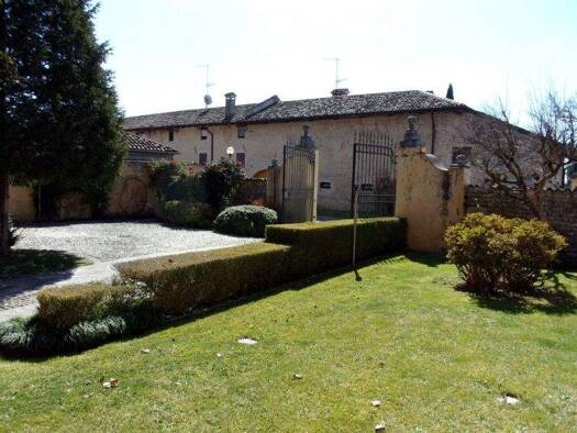 Einfamilienhaus zum Kauf 580.000 € 5 Zimmer 351 m² 3.000 m² Grundstück Codroipo (UD) 33033