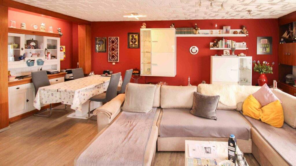 Einfamilienhaus zum Kauf 295.000 € 4 Zimmer 104 m² 697 m² Grundstück Sirchingen Bad Urach 72574