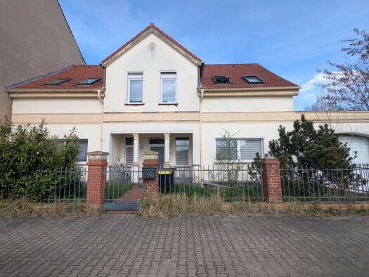Einfamilienhaus zum Kauf 250.000 € 6 Zimmer 223 m² 1.688 m² Grundstück Innenstadt Dessau-Roßlau 06842