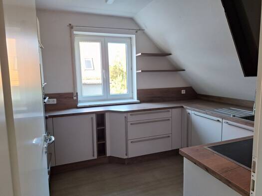 Wohnung zur Miete 715 € 3 Zimmer 83 m² Geschoss 1/2 frei ab 31.10.2026 Nordstadt Fürth 90765