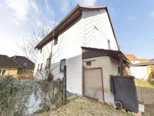 Einfamilienhaus zum Kauf 79.000 € 7 Zimmer 160 m² 313 m² Grundstück frei ab 01.05.2026 Dielmissen 37633
