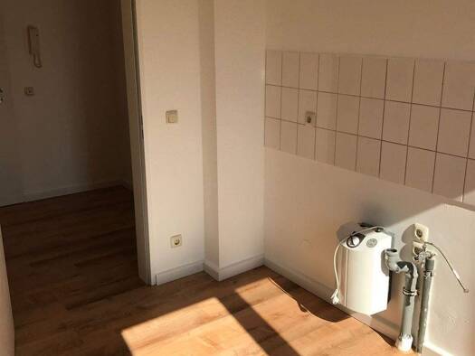 Wohnung zur Miete 500 € 2 Zimmer 57,8 m² Hauptstraße 15 Coswig b Dresden 01640