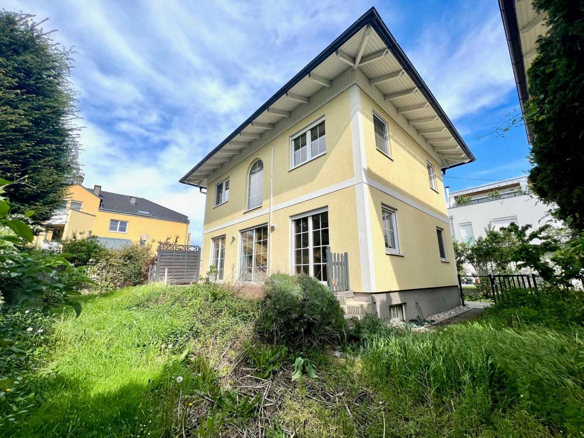 Einfamilienhaus zum Kauf 749.000 € 4 Zimmer 163 m²<br/>Wohnfläche 335 m²<br/>Grundstück Brunn am Gebirge 2345