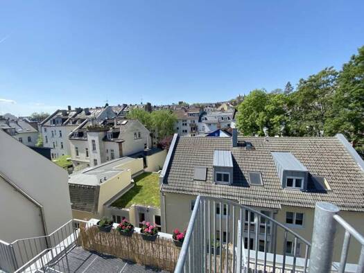 Maisonette zur Miete 2.200 € 4 Zimmer 140 m² frei ab 01.12.2025 Wiesbaden 65183