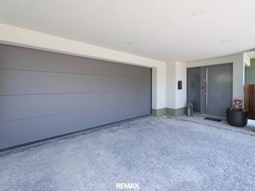 Immobilie in Scharnstein - Einfamilienhaus zum Kauf - Scharnstein - 690.000 € - 5,5 Zimmer, 175 m², 1.004 m² Grundstück - Bild 2