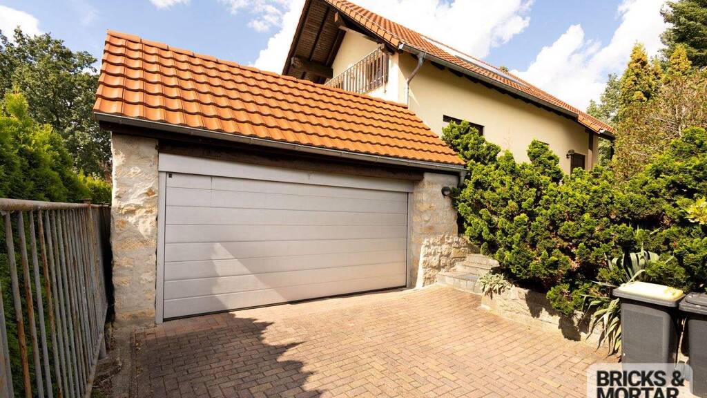 Einfamilienhaus zum Kauf 950.000 € 7 Zimmer 240 m² 1.000 m² Grundstück Bühlau/Weißer Hirsch Dresden 01326