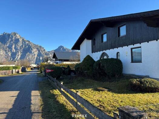 Einfamilienhaus zum Kauf 680.000 € 6,5 Zimmer 180 m² 813 m² Grundstück Traunkirchen 4801