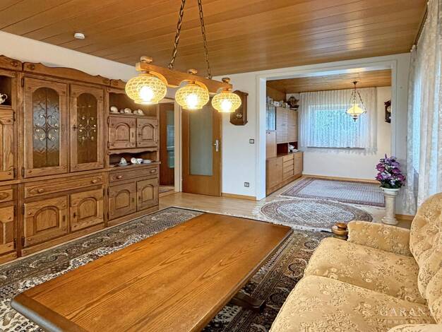 Mehrfamilienhaus zum Kauf 650.000 € 9 Zimmer 185 m² 698 m² Grundstück Großheppach Weinstadt 71384