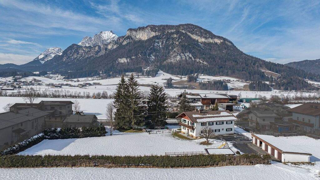 Mehrfamilienhaus zum Kauf 2.200.000 € 8 Zimmer 227,2 m² 3.696 m² Grundstück St. Johann in Tirol 6380
