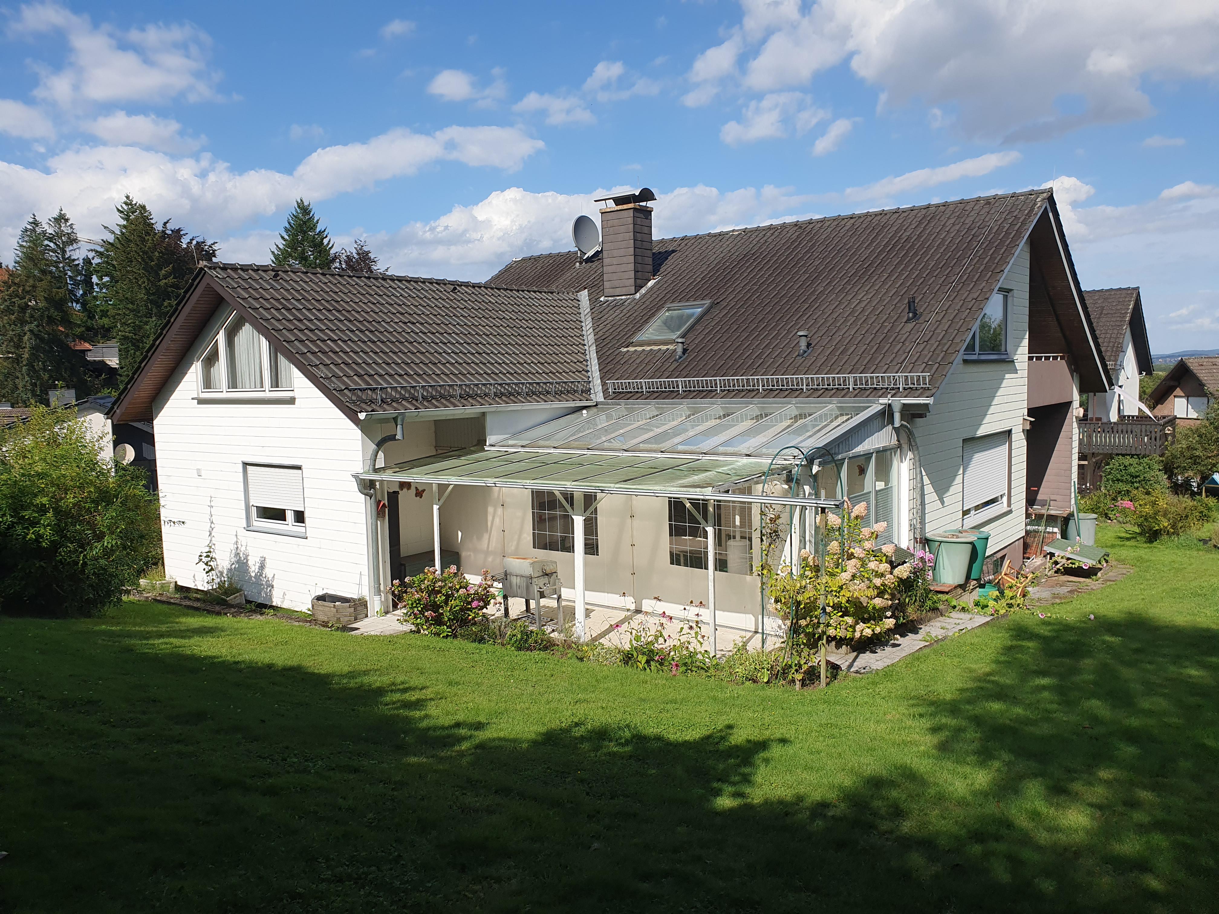 Einfamilienhaus zum Kauf 405.000 € 10 Zimmer 209 m²<br/>Wohnfläche 1.149 m²<br/>Grundstück ab sofort<br/>Verfügbarkeit Lemgo Lemgo 32657