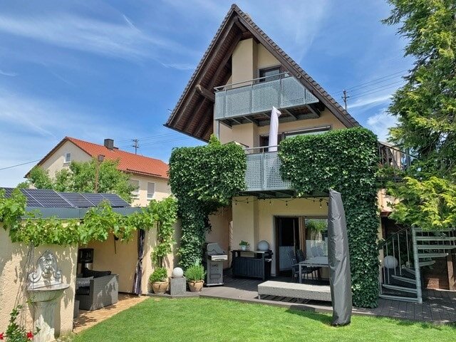 Einfamilienhaus zum Kauf 790.000 € 7 Zimmer 200 m²<br/>Wohnfläche 738 m²<br/>Grundstück Gersthofen Gersthofen 86368