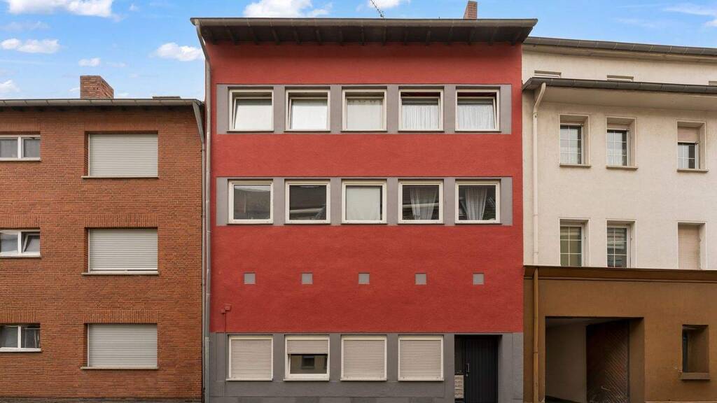 Mehrfamilienhaus zum Kauf 725.000 € 13 Zimmer 343 m² 185 m² Grundstück Innenstadt Euskirchen 53879